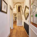 Homestay Emerald House
