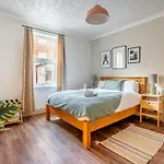 Emerald House Проживание в семье Солтберн-бай-те-Си